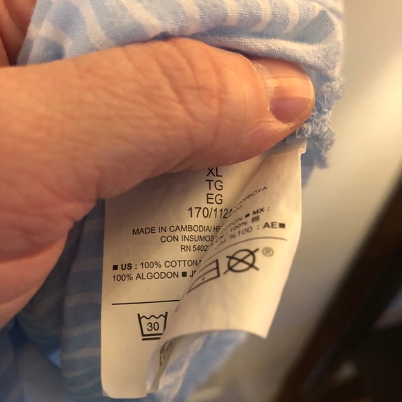 Light weight button down - Picture 3 of 3